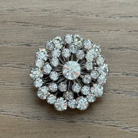 Vintage Rhinestone Clear Dome Tiered Brooch Pin Silver-Tone Round Crystal - Picture 2 of 11